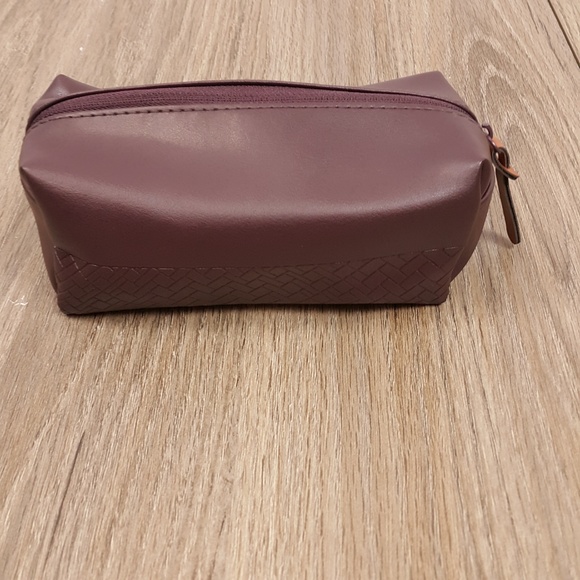 Cole Haan Burgundy small toiletries bag - Picture 2 of 4